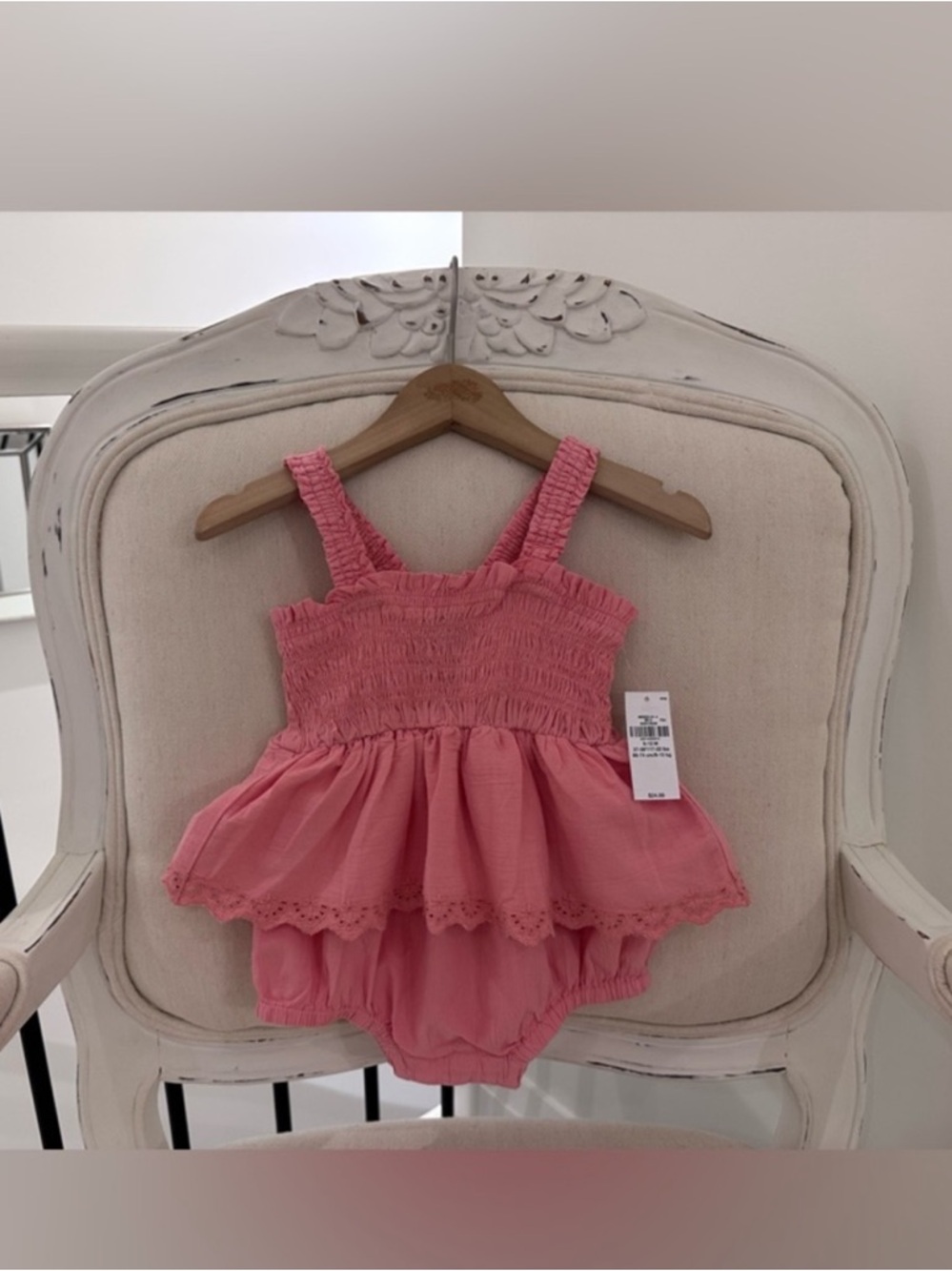 🤍 6~12 Mth Baby Girl Eyelet Ruffle Bubble Romper NWT